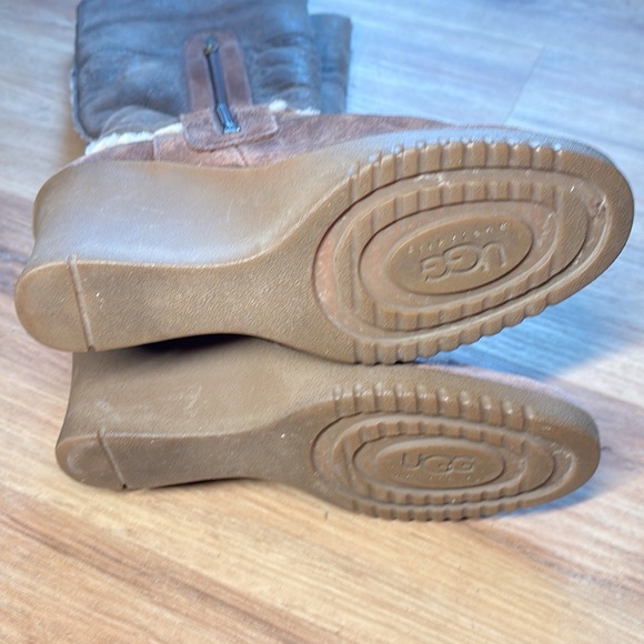 UGG Sandra Boots Suede & Shearling Tall - Picture 4 of 8